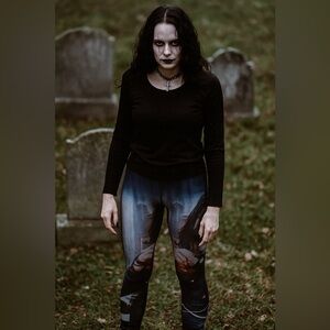 Hot Topic Black and Blue Leggings